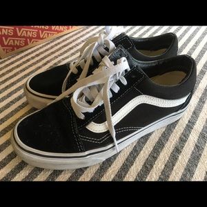 Vans Old Skool Black/White Women’s 6